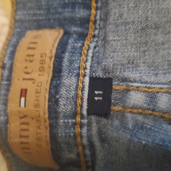Tommy Flare Jeans - Picture 6 of 7